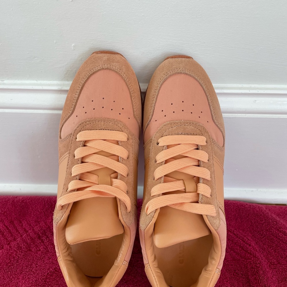 NWOT, Club Monaco Zoe Runner sneaker, size 6